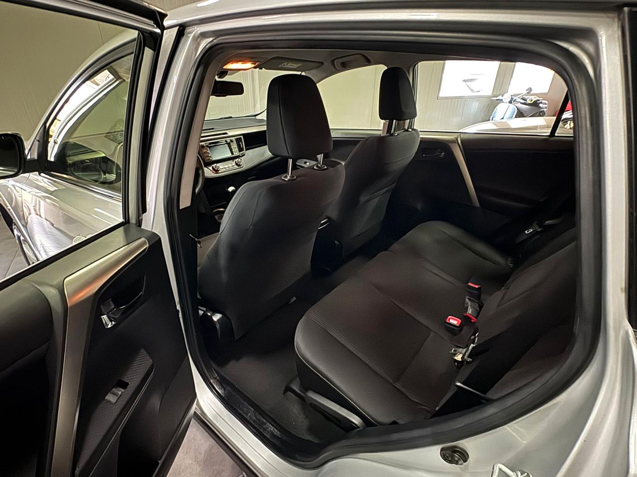 Toyota RAV4 2.0 D-4D 2WD 20°Anniversario