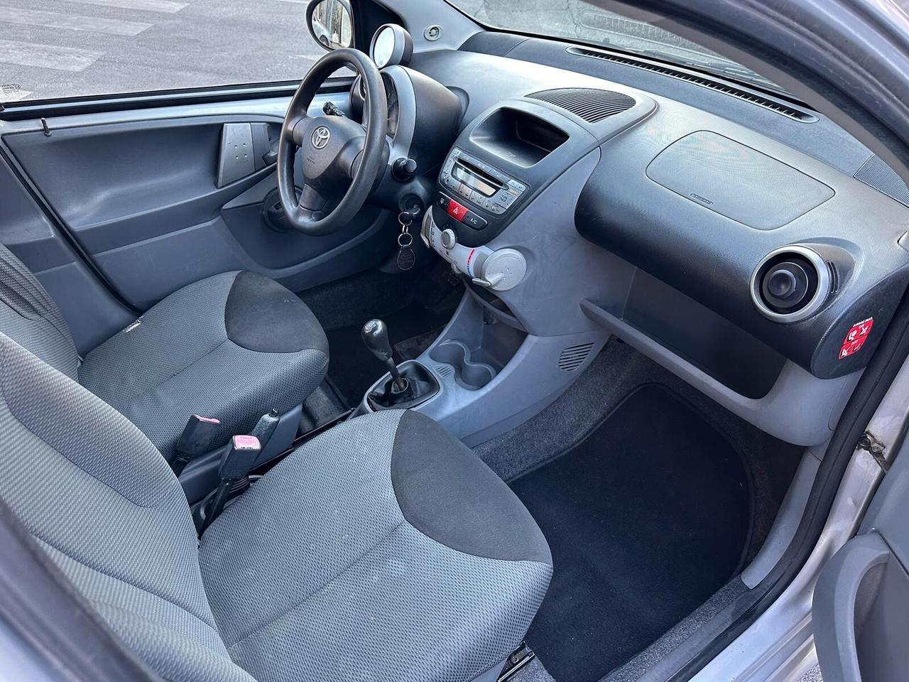 Toyota Aygo 1.0 NEOPATENTATI GARANZIA 12 MESI