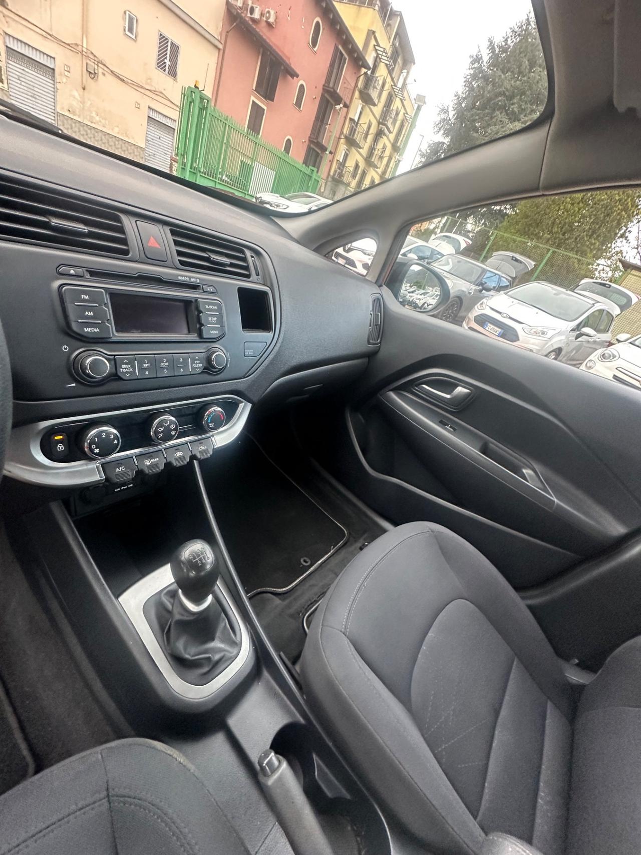 Kia Rio 1.1 CRDi 5p. Cool