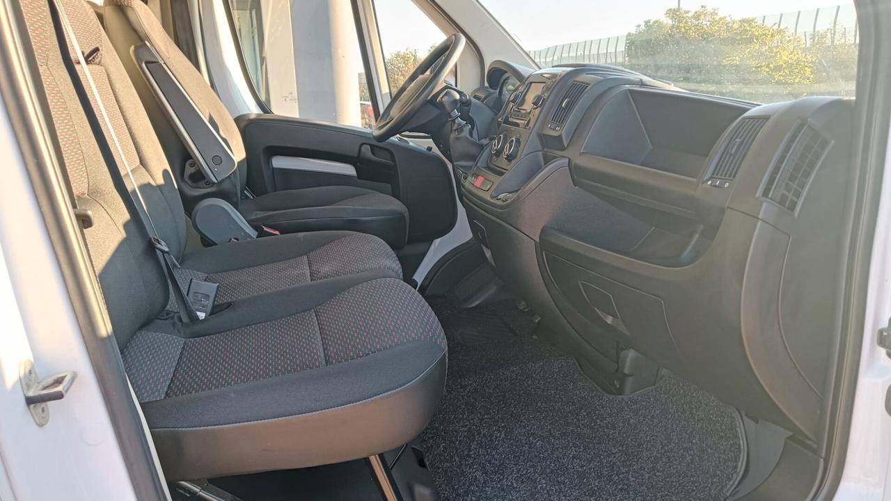 Peugeot Boxer 335 2.2 BlueHDi 140 S&S PLM-TA Furgone