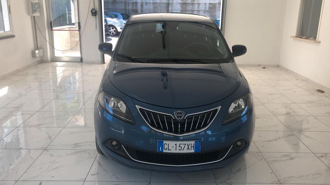 Lancia Ypsilon 1.0 FireFly 5 porte S&S Hybryd Gold