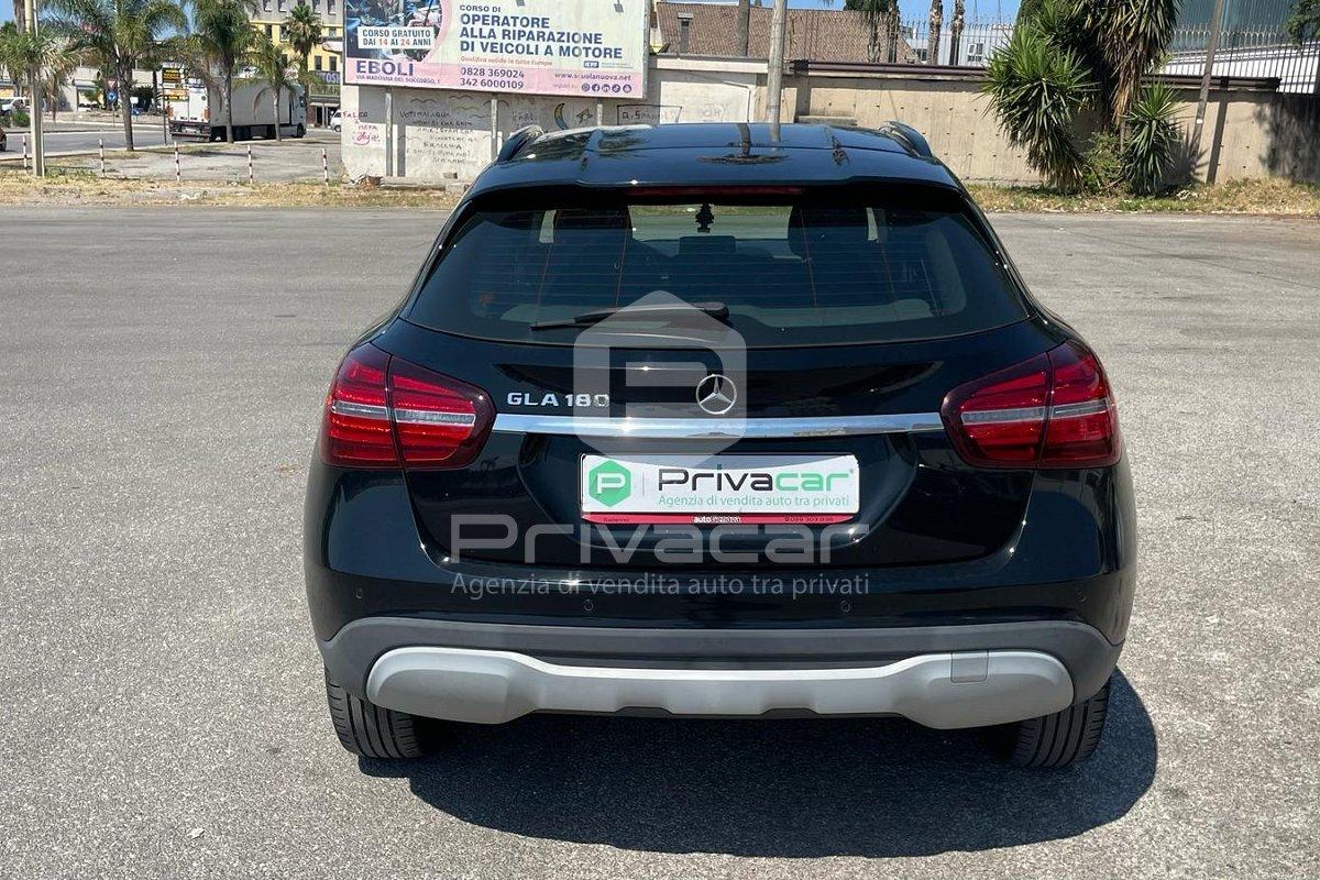 MERCEDES GLA 180 Business