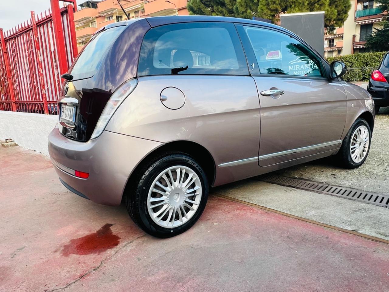 Lancia Ypsilon 1.2 69 CV Elle