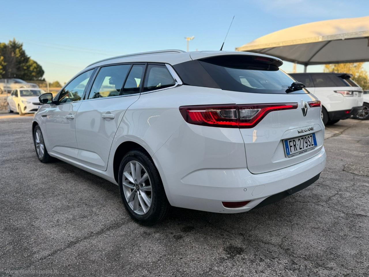 RENAULT Mégane Sporter dCi 8V 110 CV Energy Bus.