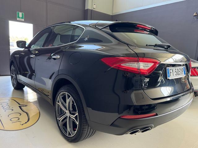 MASERATI Levante V6 Diesel 275 CV AWD Gransport CERCHI 21"