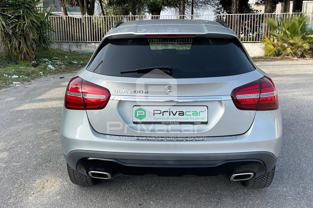 MERCEDES GLA 200 d Sport
