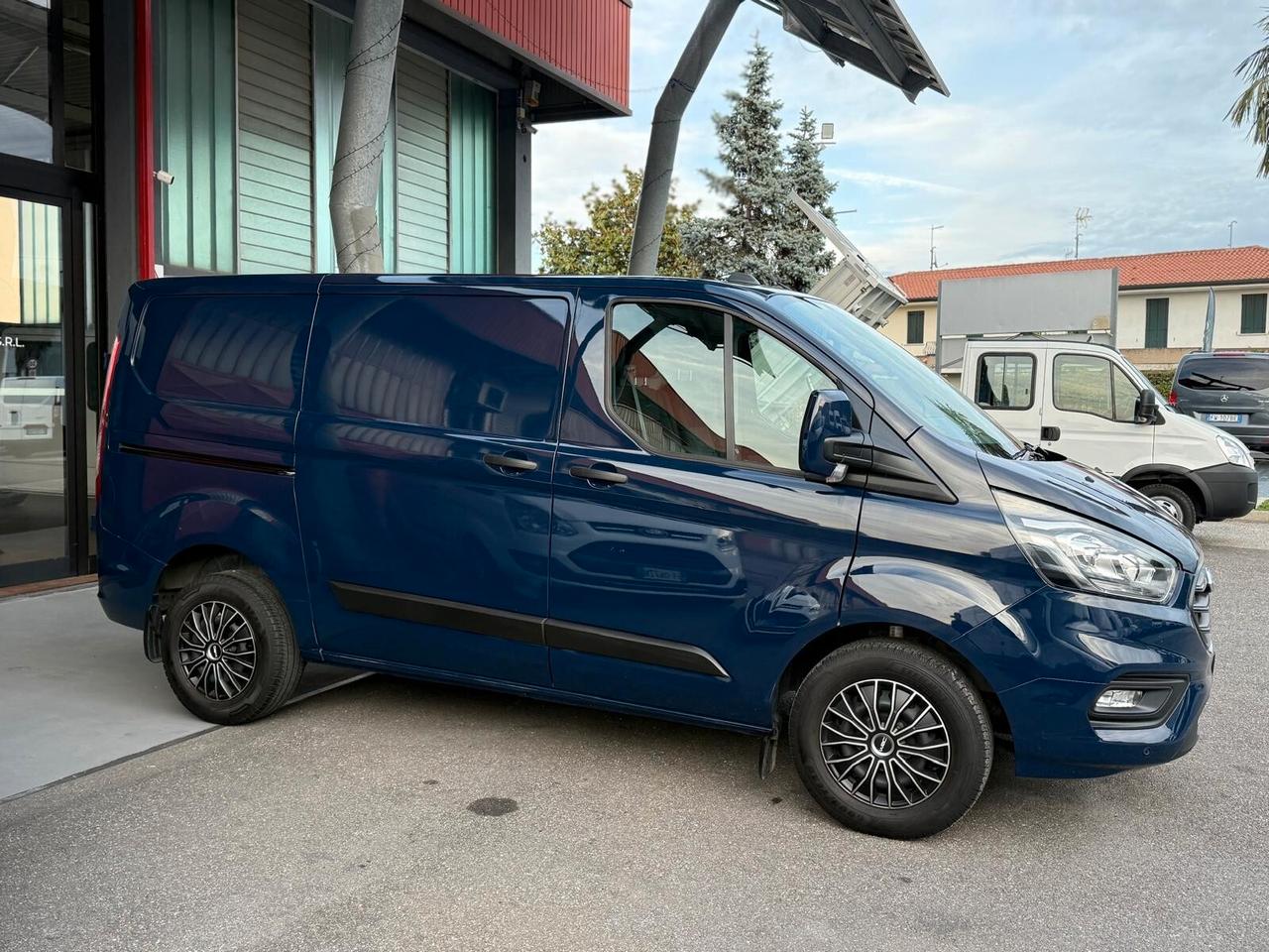 FORD Transit Custom 340 2.0 EcoBlue 170 automaatico