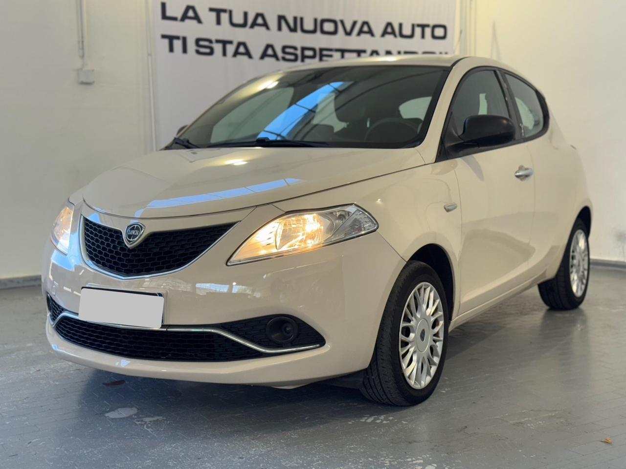 Lancia Ypsilon 1.2 69 CV 5 porte Opening Edition
