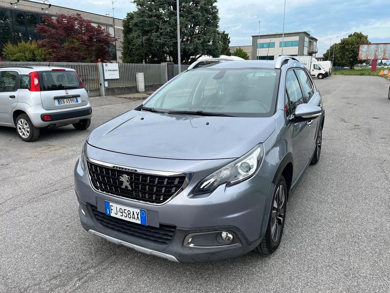 Peugeot 2008 BlueHDi 100 Allure