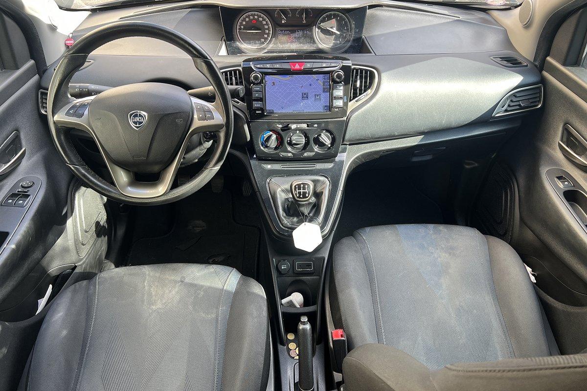LANCIA Ypsilon 1.2 69 CV 5 porte Silver