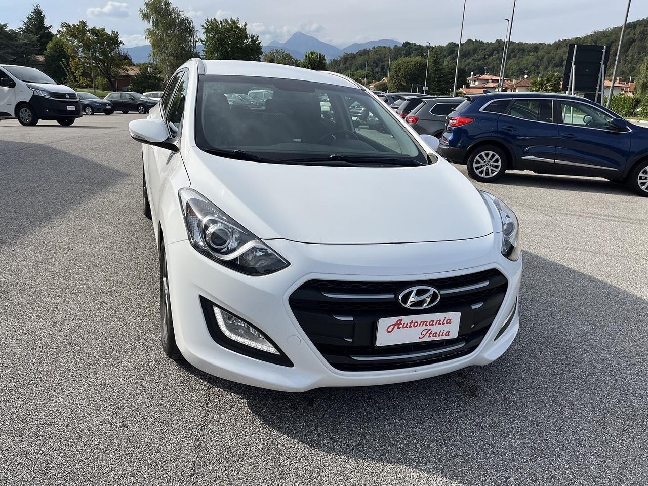 HYUNDAI I30 SW 1600 CRDI 110 CV COMFORT