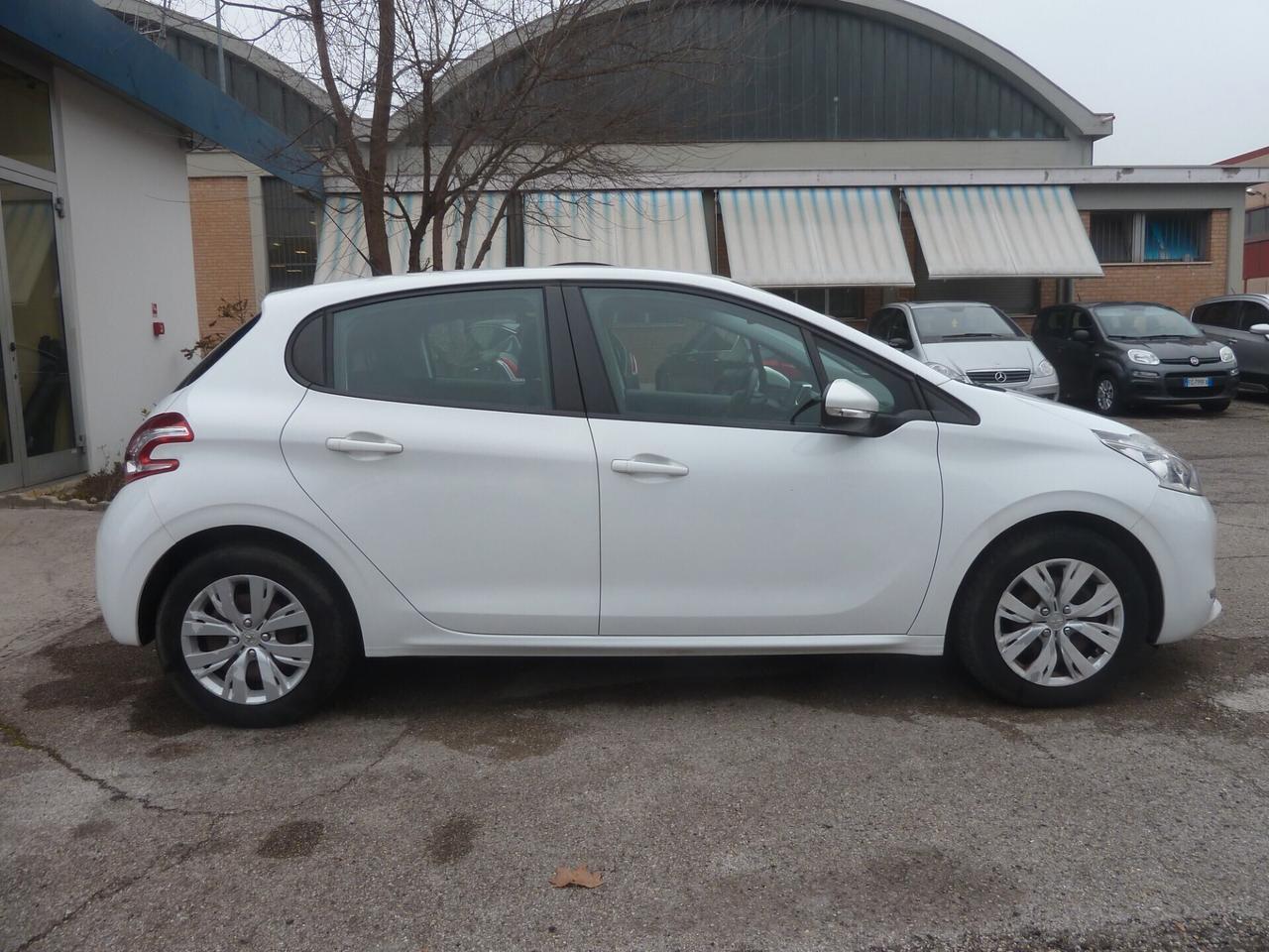 Peugeot 208 1.0 VTi 68 CV 5 p. Access Ok Neopatentati
