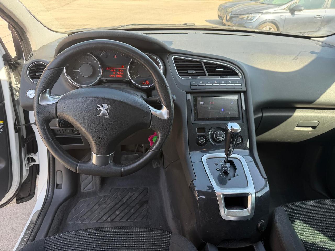 Peugeot 5008 BlueHDi 120 EAT6 S&S Allure