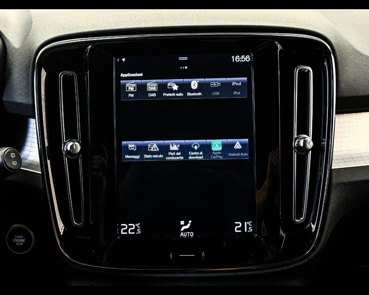 VOLVO - XC40 T3 Momentum Pro