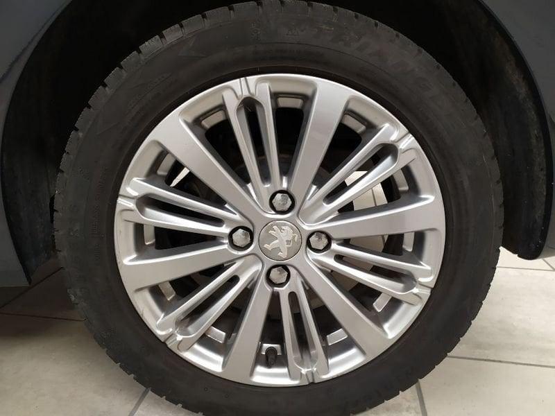 Peugeot 208 5p 1.2 puretech Allure s&s 82cv my18
