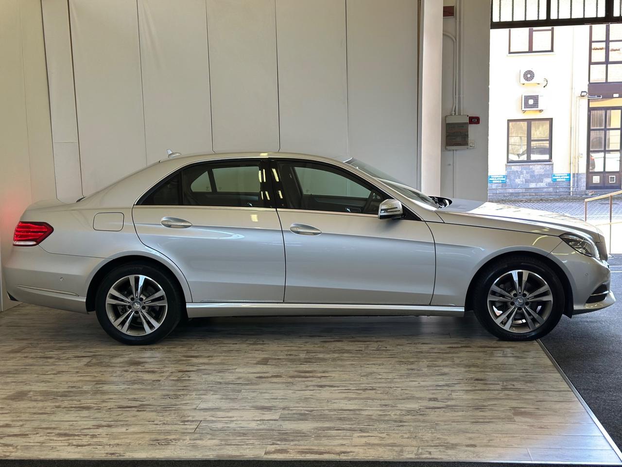 Mercedes-benz E 220 2.2 BlueTEC Automatic Premium