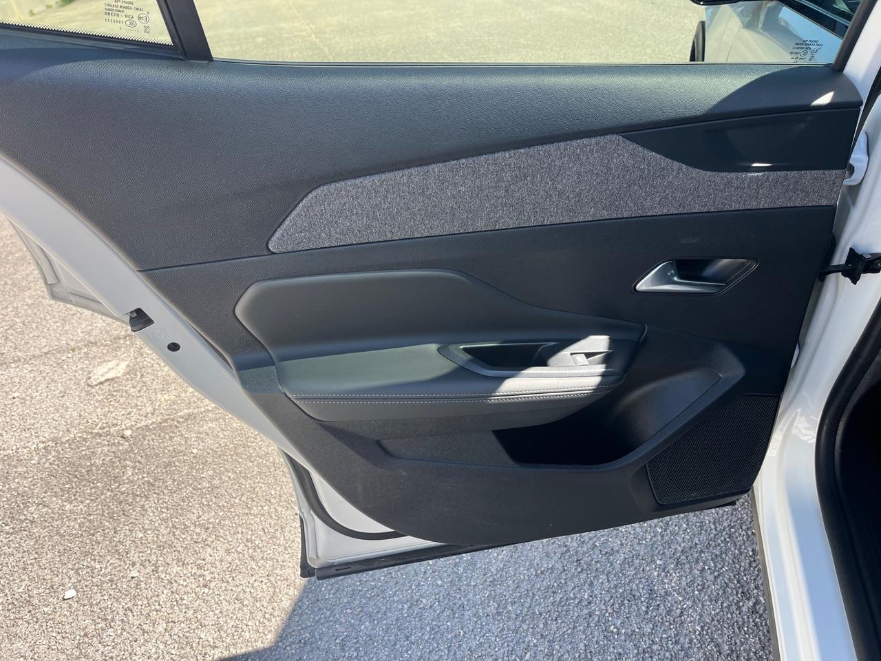 Peugeot 408 PureTech 130 Garanzia 12 mesi