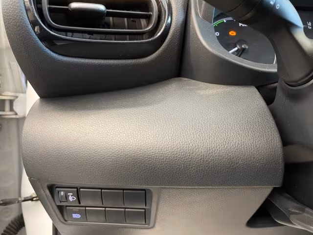 TOYOTA Yaris 1.5 Hybrid 92 CV e-CVT Business