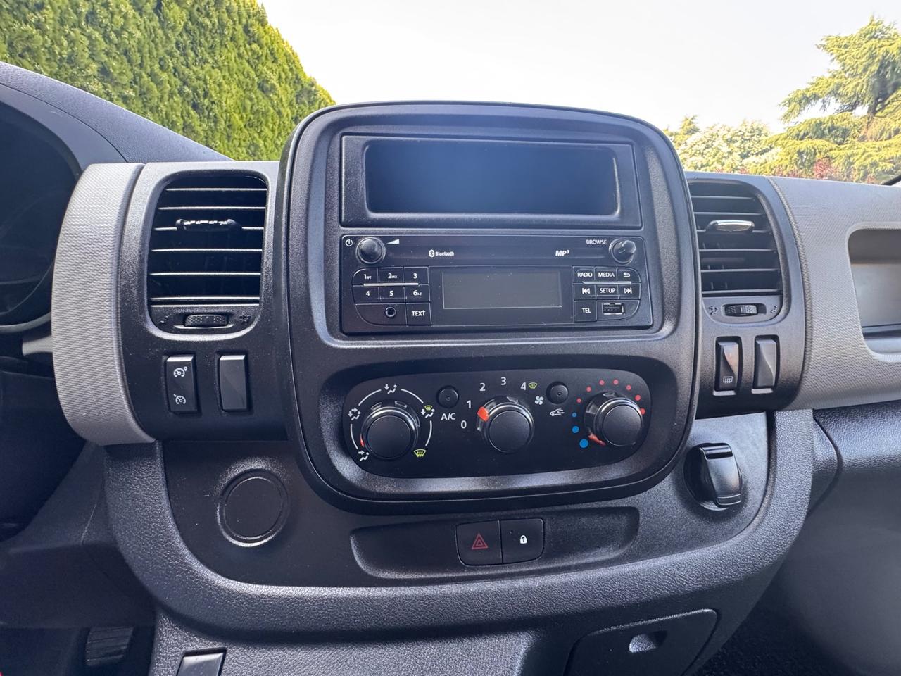 Renault Trafic Renault Trafic 6. Posti, Autocarro, euro 6