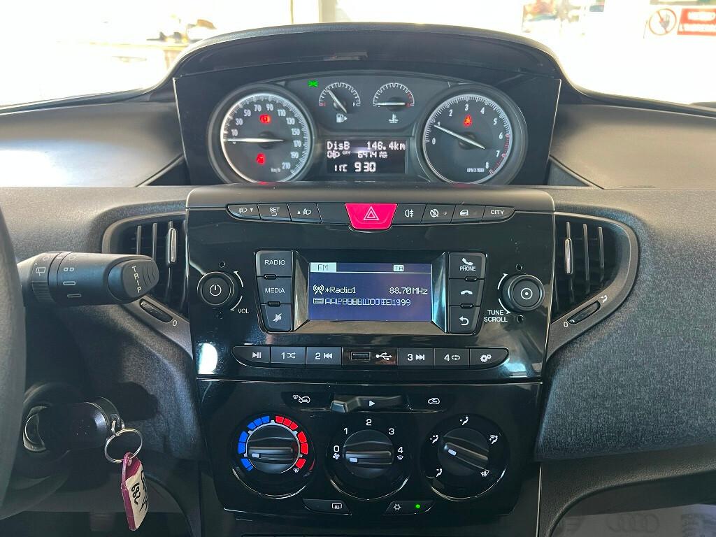 Lancia Ypsilon 1.2 Elefantino Blu 64.000 KM