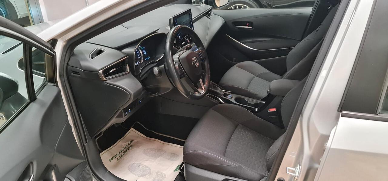 Toyota Corolla 1.8 Hybrid Business