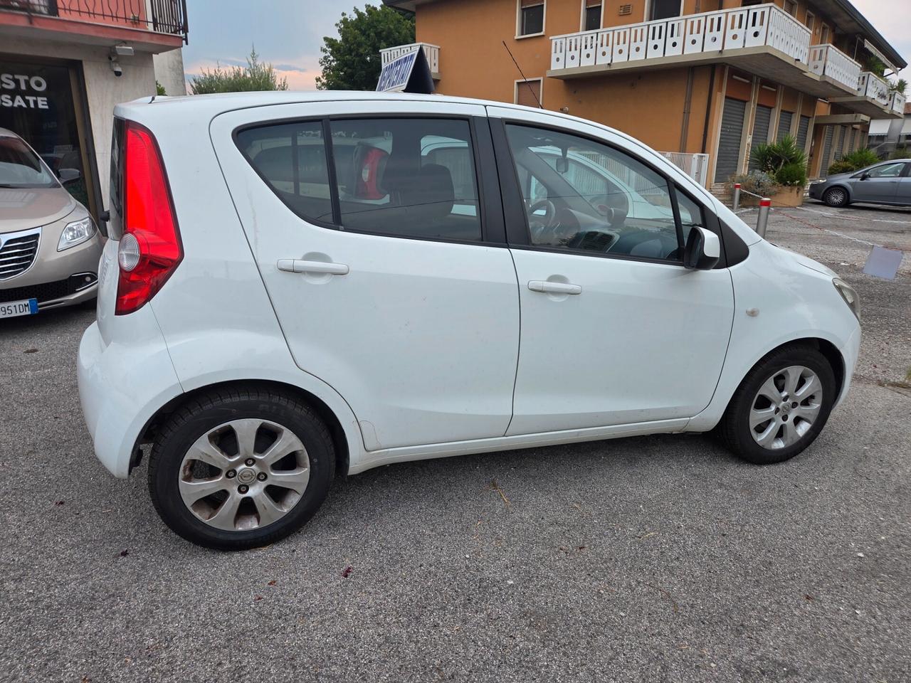 Opel Agila - 2009