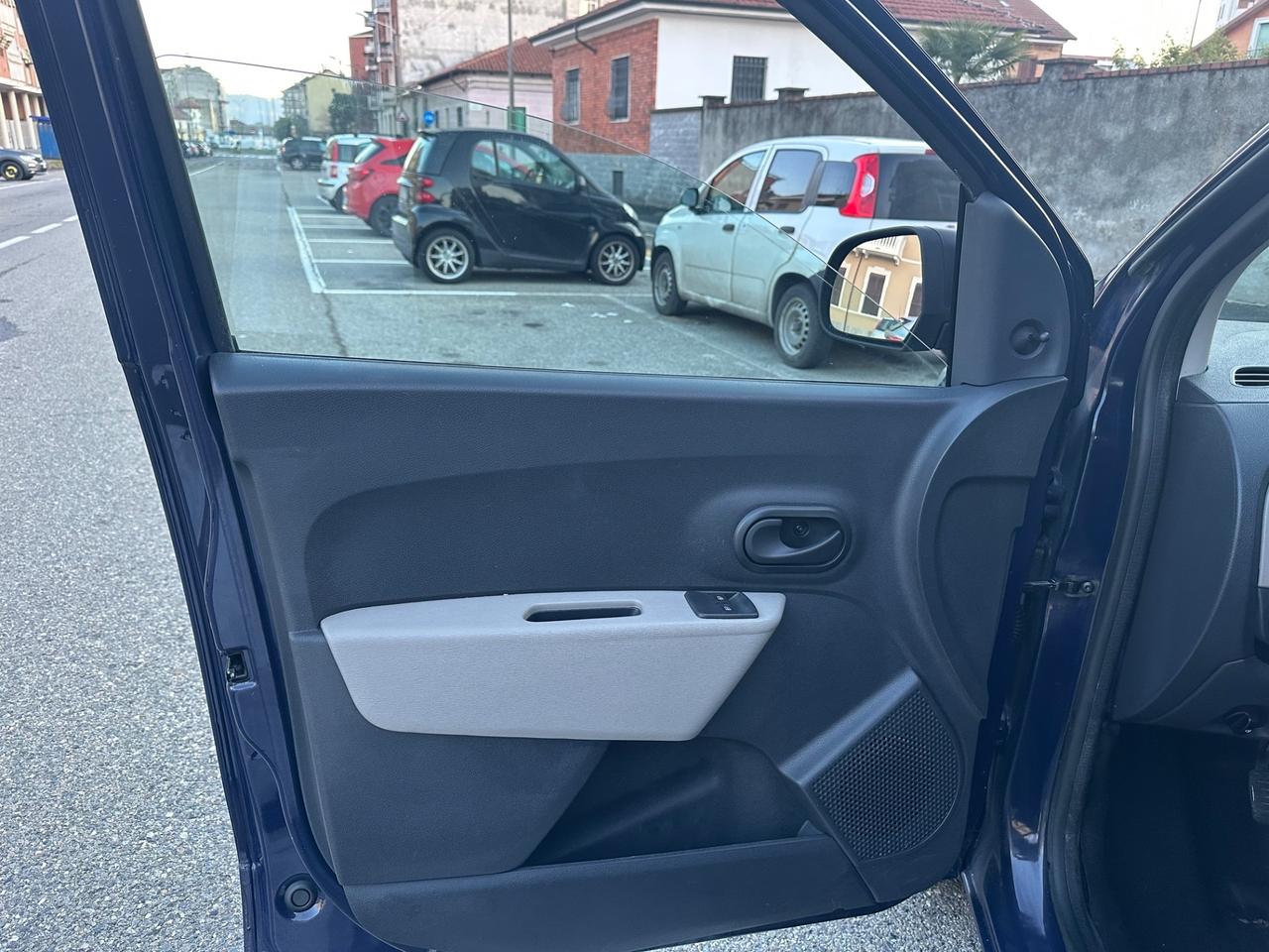 Dacia Dokker 1.6 8V 85CV GPL della casa