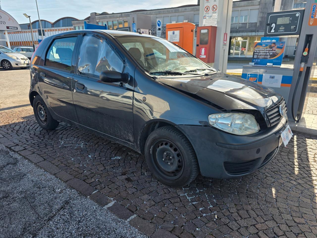 Fiat Punto 1.2 5 porte 160.000km Leggermente incidentata