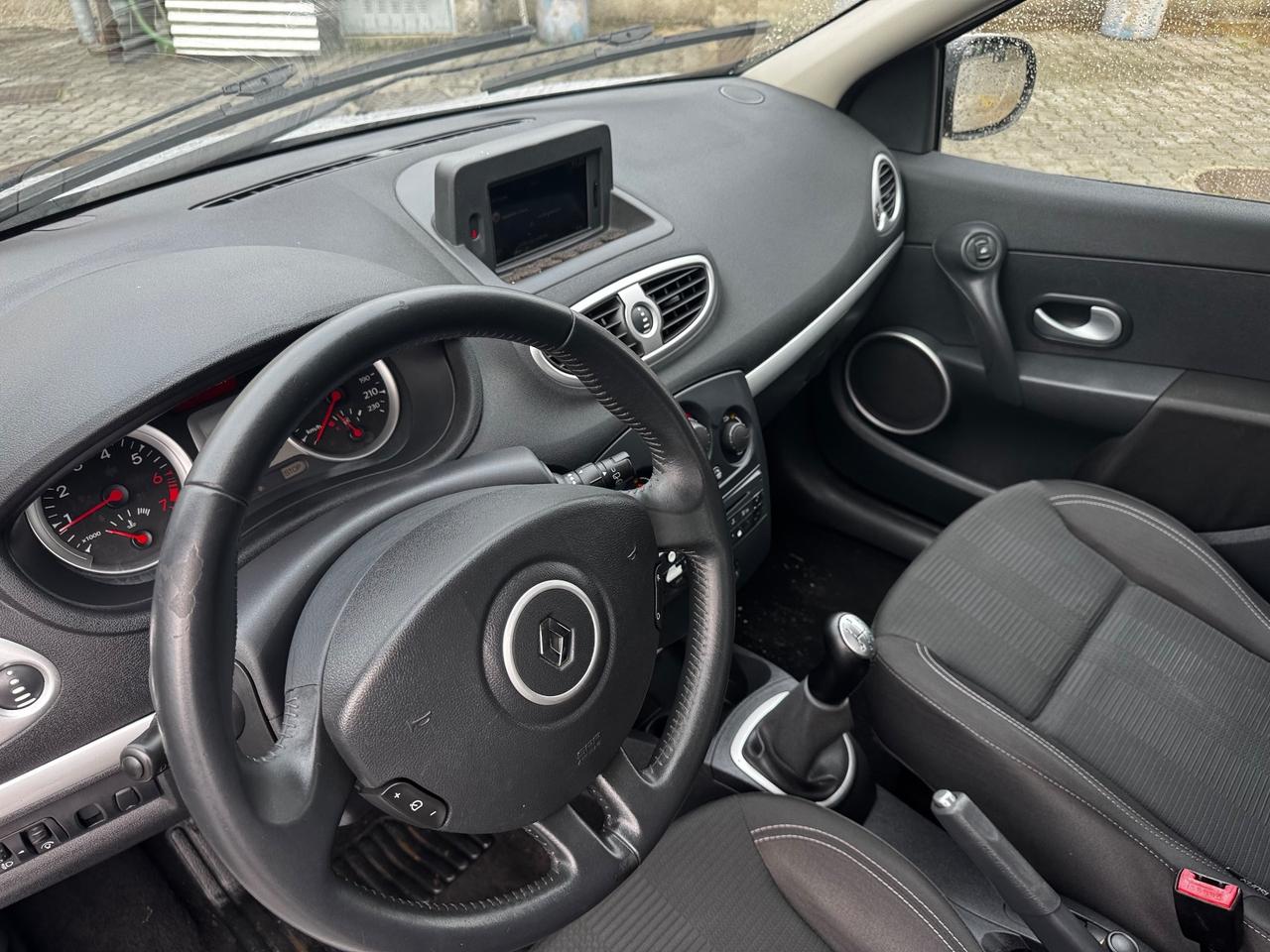 Renault Clio 1.2 GPL 16V 5 porte Dynamique neopatentati