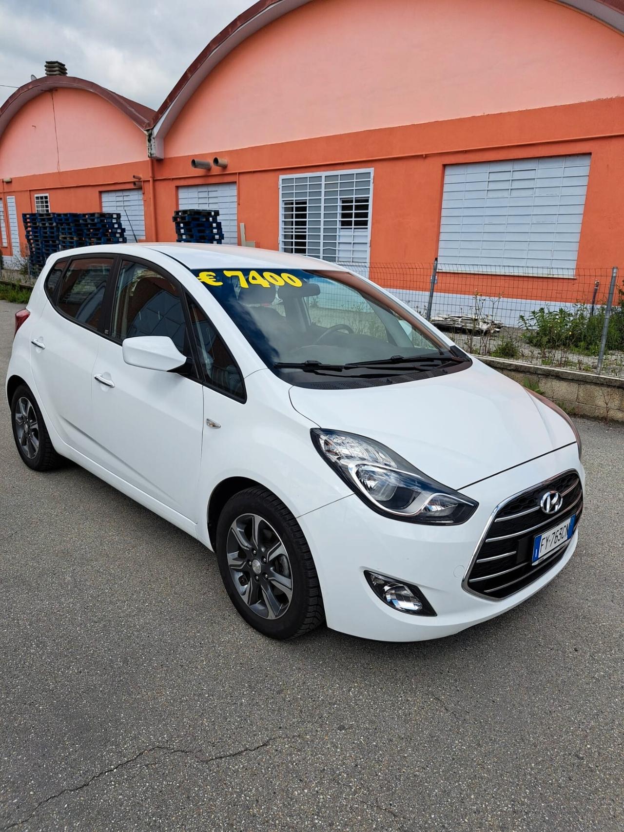 HYUNDAI IX20 1.6 MPI ECONEXT APP MODE GPL € 6900