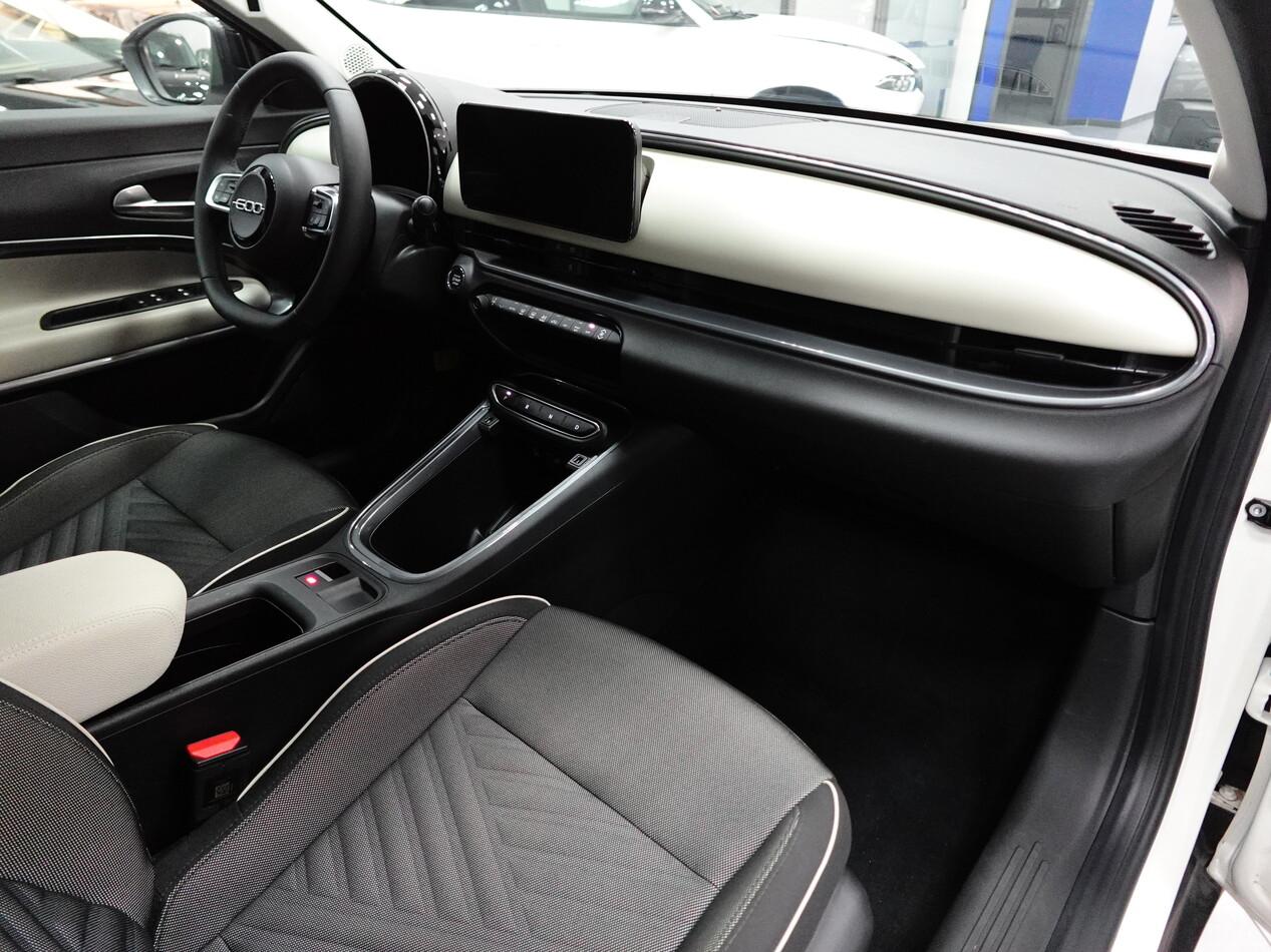 Fiat 600 1.2 HYBRID 145 CV LA PRIMA