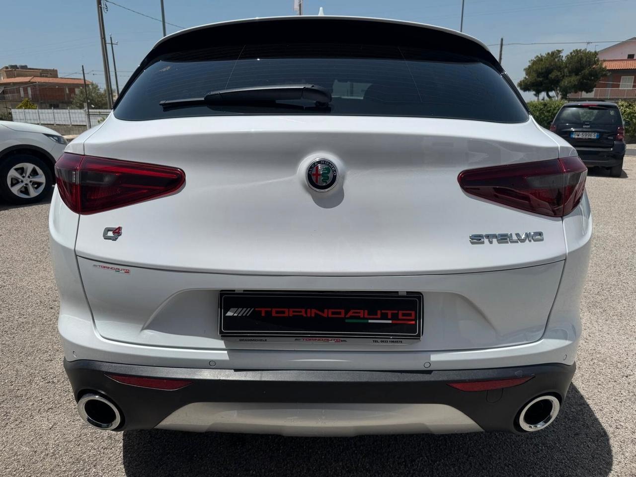 Alfa Romeo Stelvio 2.2 Turbodiesel 210 CV AT8 Q4 Super