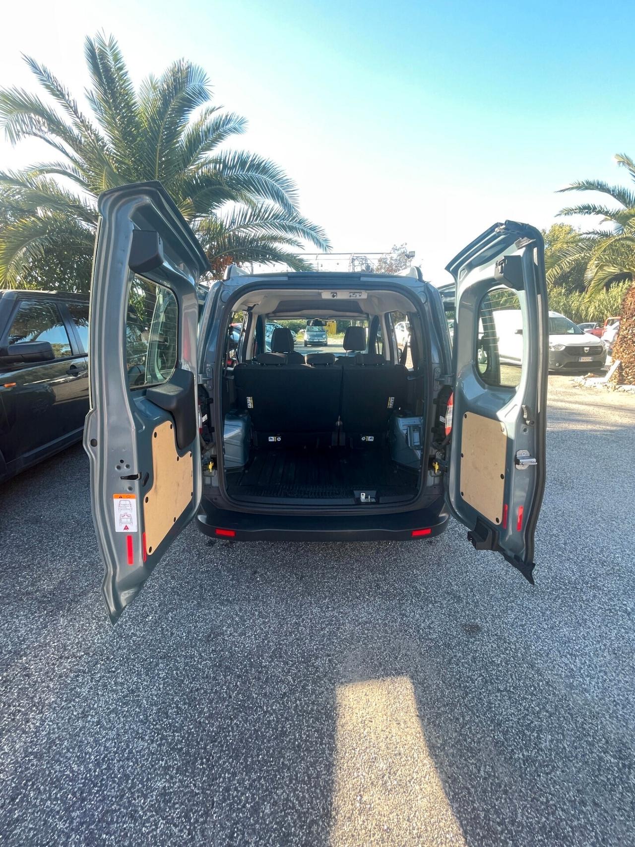 Ford Transit Courier 1.0 EcoBoost 100CV Van Trend CLIMA CRUISE MULTIFUNZIONE 5 POSTI