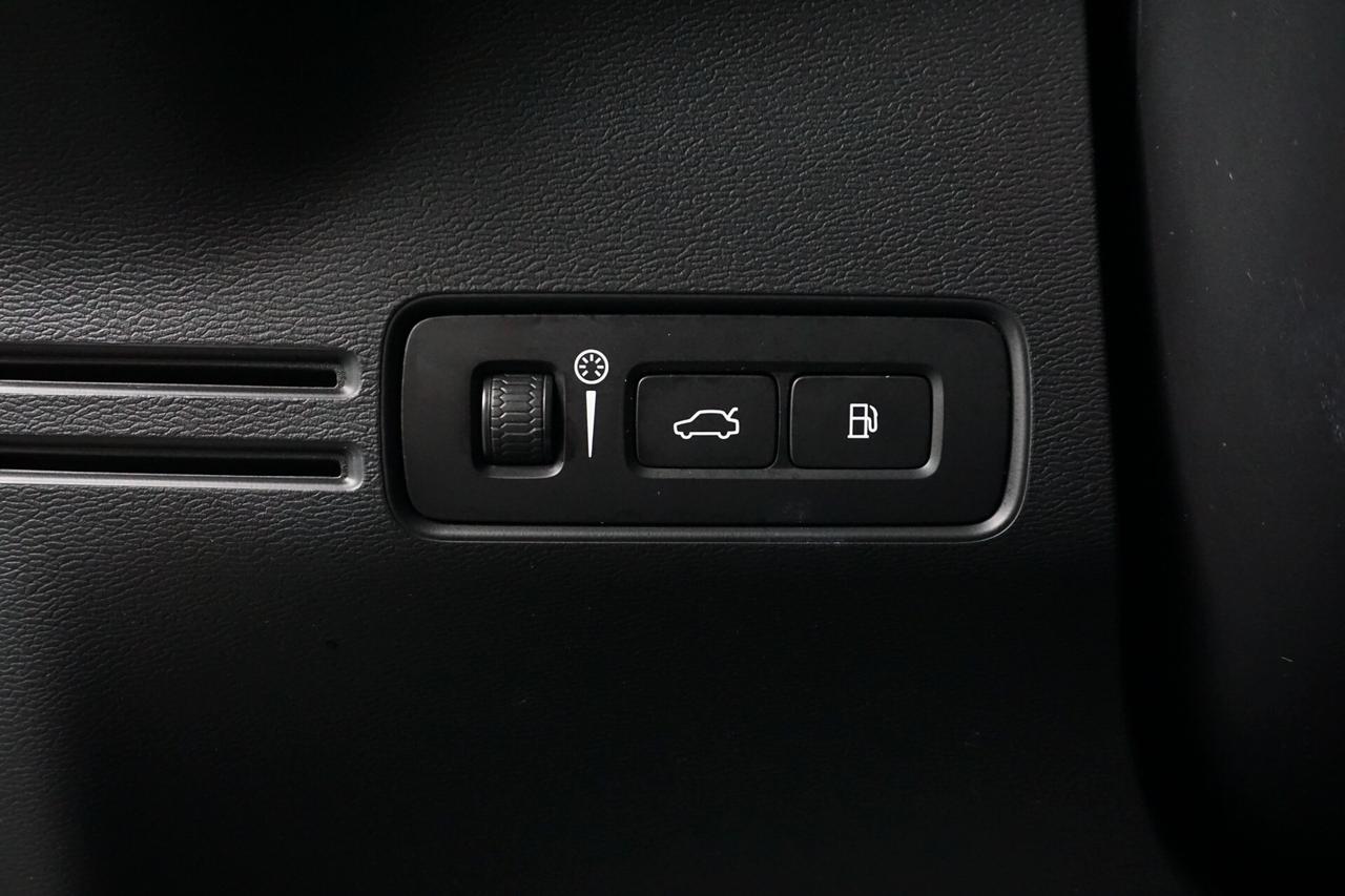 Volvo XC40 T5 Recharge Plug-in Hybrid Inscription Expression