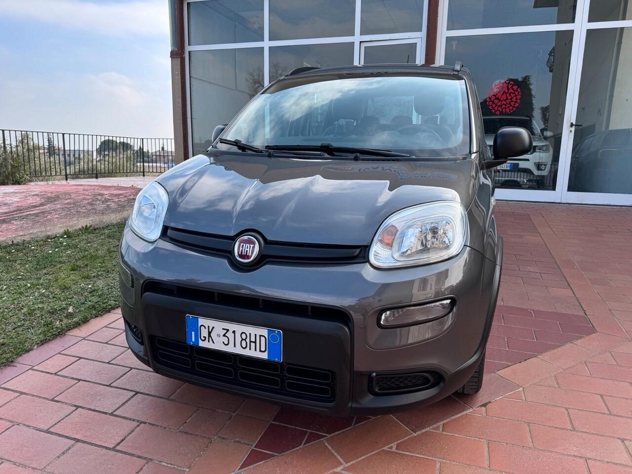 Fiat Panda 1.0 FireFly S&S Hybrid City Life da 120 euro al mese