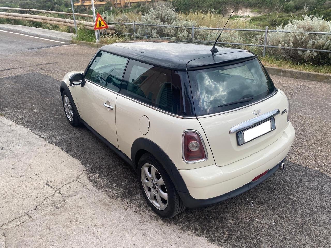 MINI 1.6 16V COOPER D FULL TUTTI LAVORI FATTI LEGGI