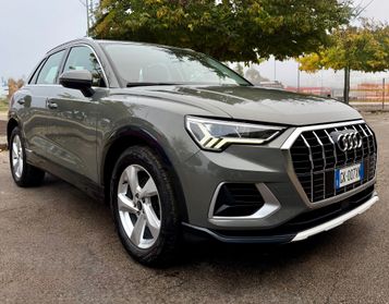 Audi Q3 35 2.0 Tdi 150CV STronic FARI FUL LED