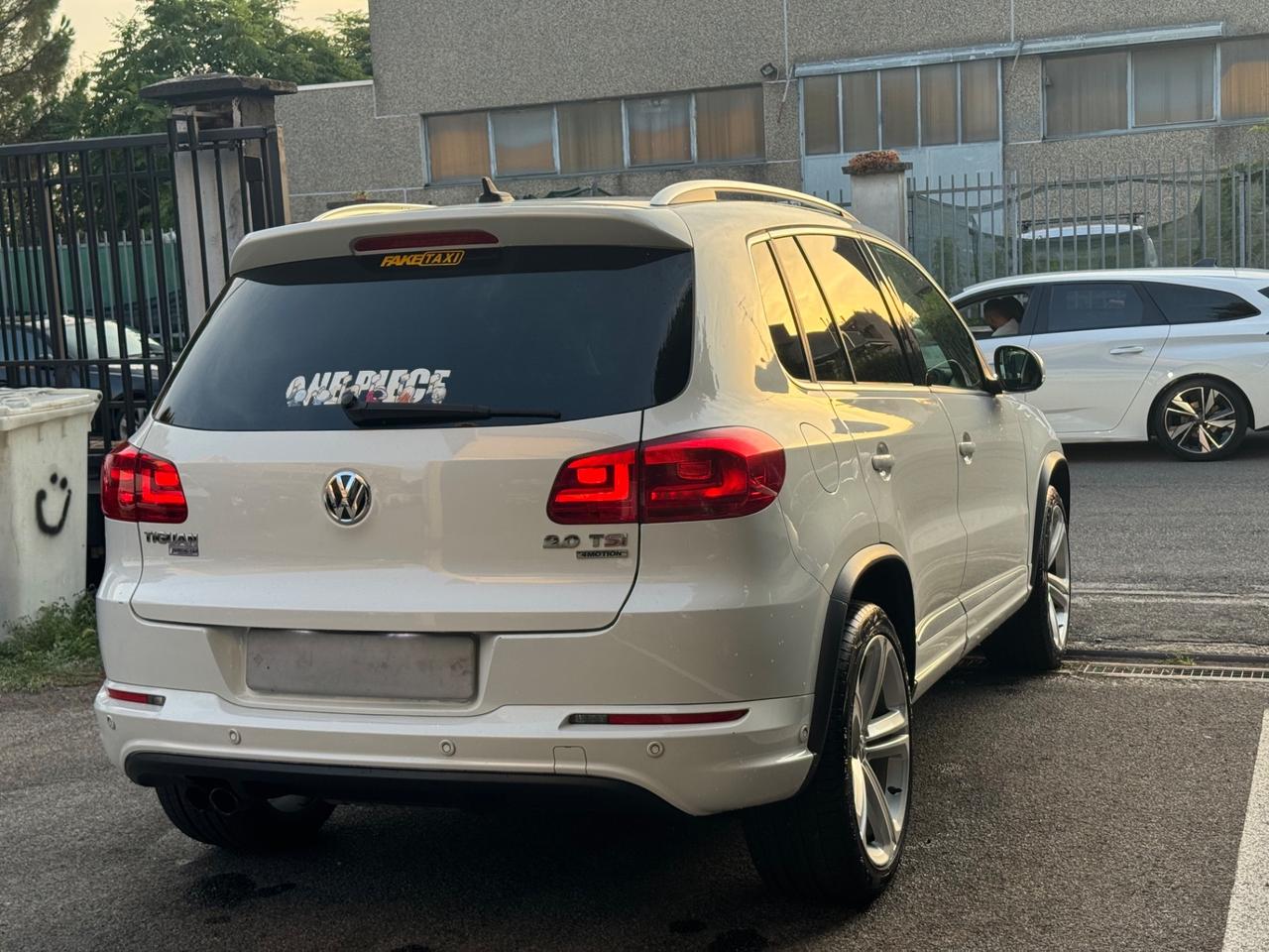 Volkswagen Tiguan 2.0 TSI 210 CV 4MOTION DSG Business R-Line