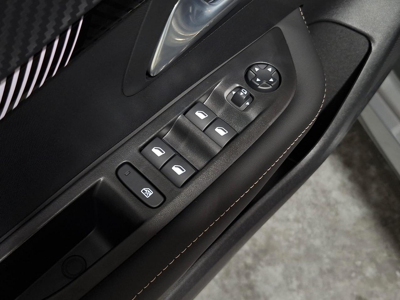 Peugeot 208 1200 PureTech 101CV Allure 5 Porte Km. 0