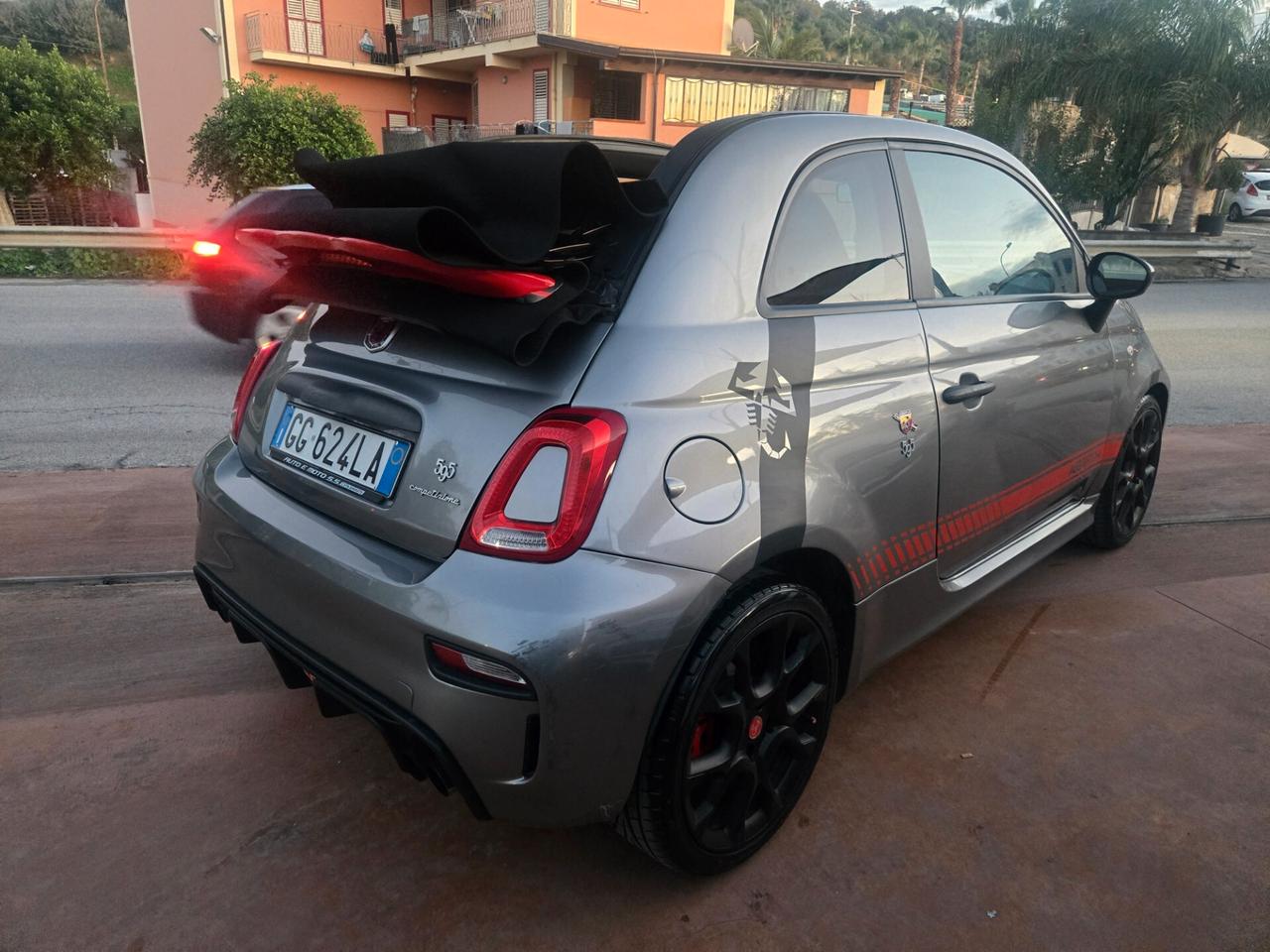 Abarth 595 C 1.4 Turbo T-Jet 180 CV Competizione