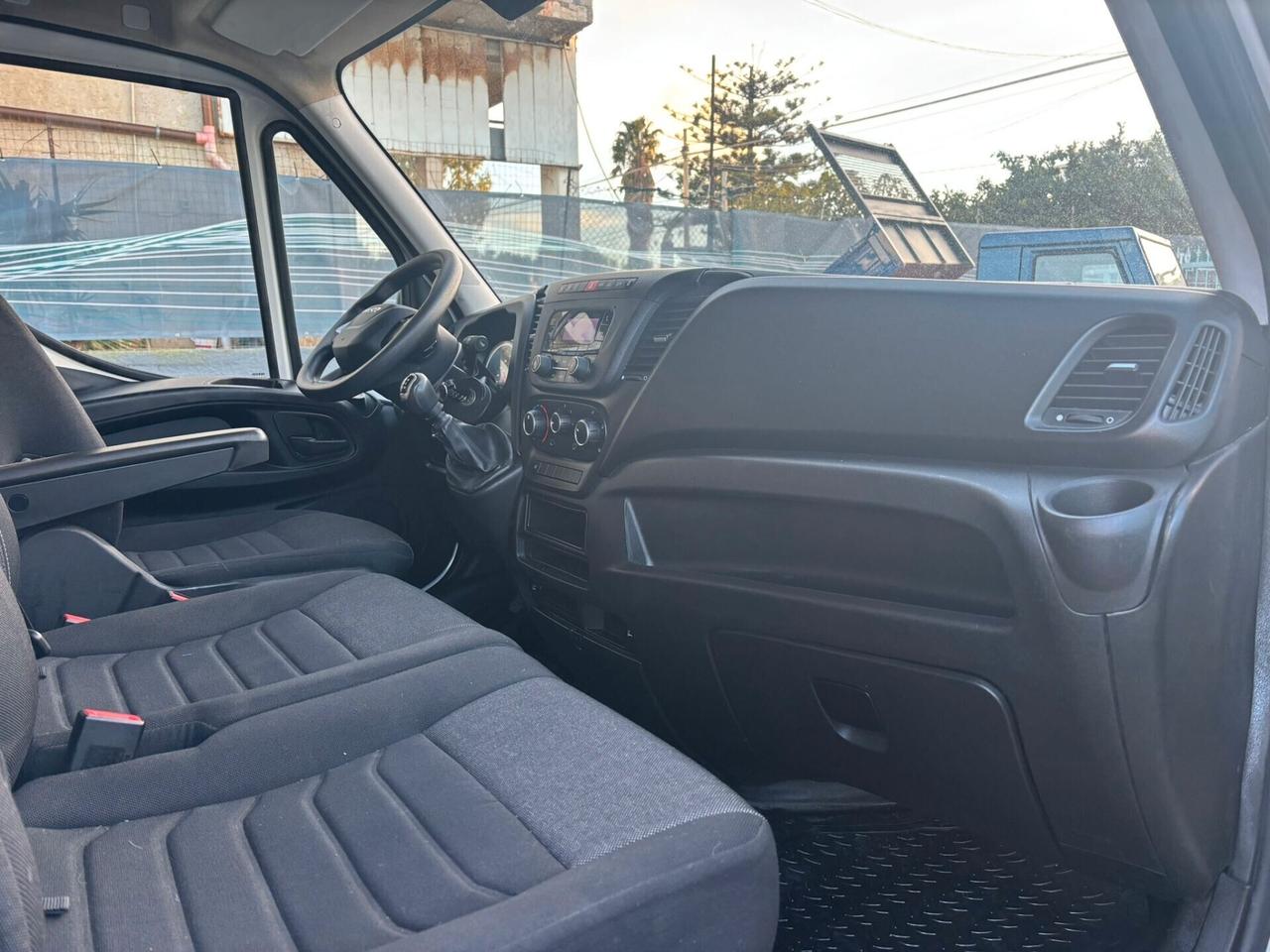 Iveco Daily 35S14 2.3 Diesel- Furgone