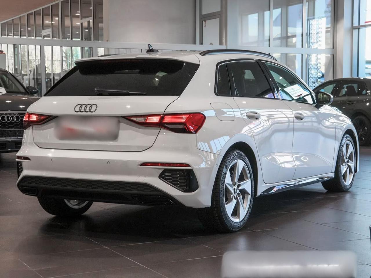 Audi A3 SPB 30 TFSI S line edition