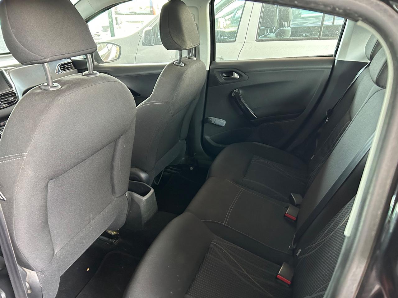 Peugeot 208 1.4 HDi 68 CV 5 porte Active