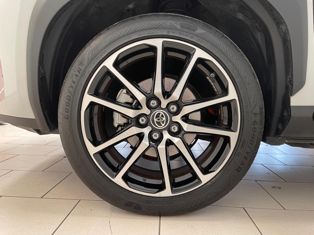 Toyota Yaris Cross GR Sport 1.5h fwd 116cv e-cvt-Ok Neopatentati-LEGGI SOTTO