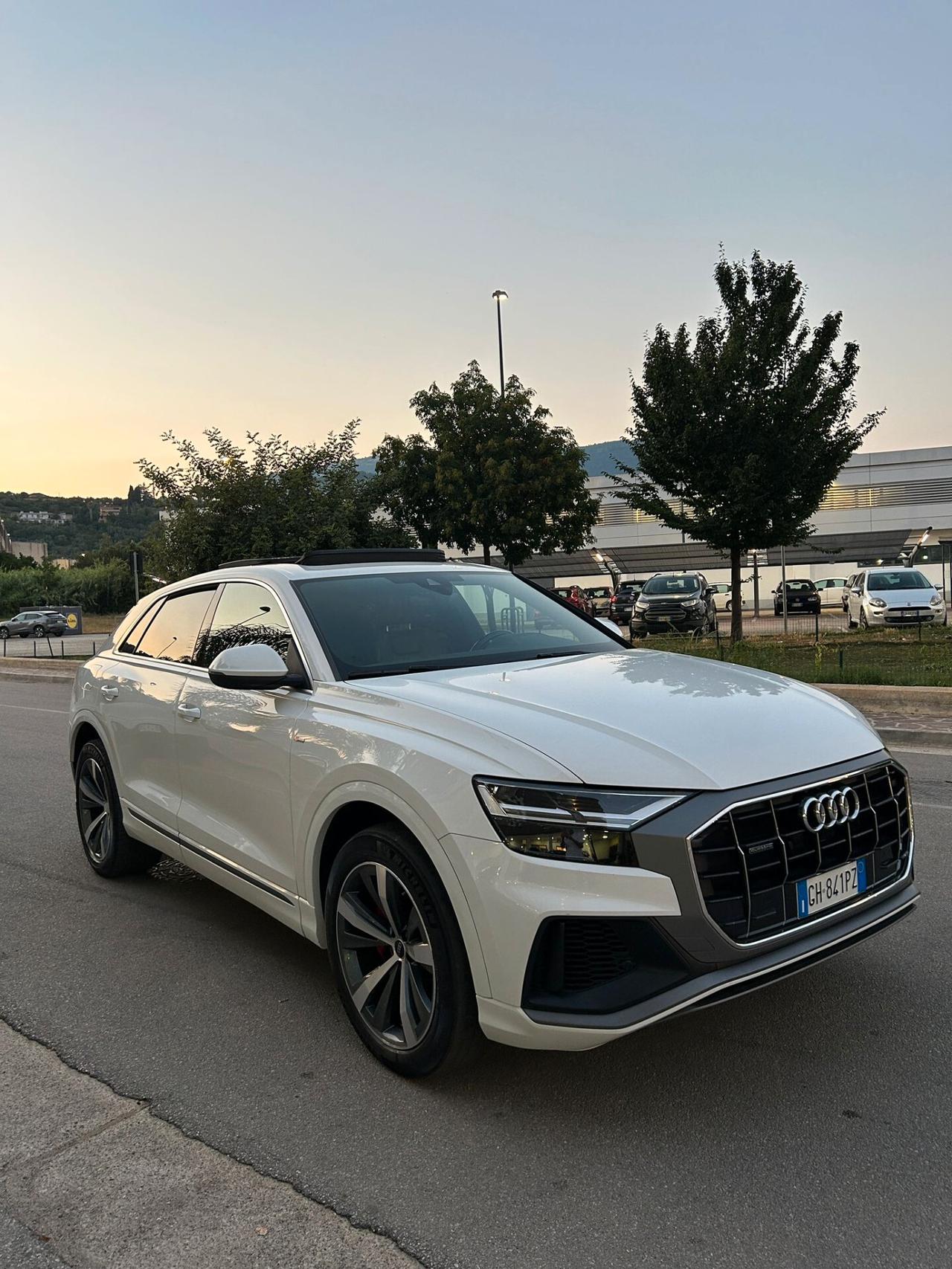 Audi Q8 50 TDI 286 CV quattro tiptronic Sport