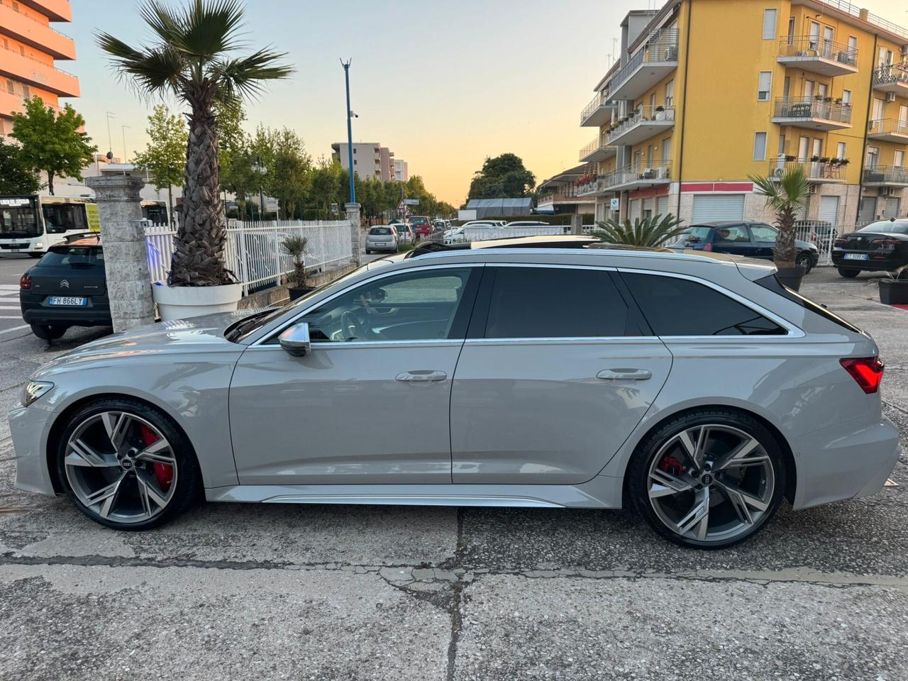 AUDI RS6 4.0 600cv EXTRA FULL 21 (PERMUTO)