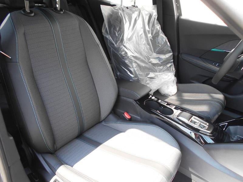 Peugeot 2008 Allure Pk 130 EAT8 Fin 9Perfet Sc38%