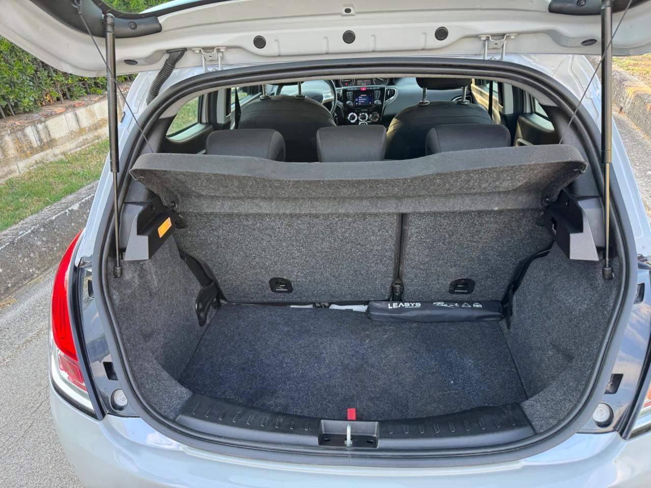 Lancia Ypsilon 1.2 69 CV 5 porte S&S Gold