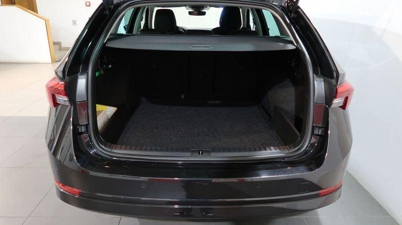 Skoda Octavia 2.0 TDI EVO 85KW AMBITION #CARPLAY#SENSORI PARCHEGGIO#