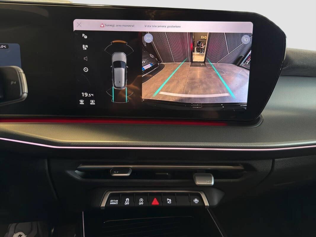 Audi Q3 40 TDI quattro S tronic line edition tetto 2026